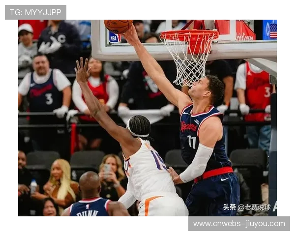 太阳114-103客胜快船，布克38分率队取关键胜利